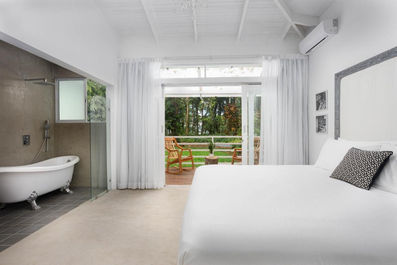Gigi Brown Villa Frida Beachfront Puerto Viejo de Talamanca Ngoại thất bức ảnh
