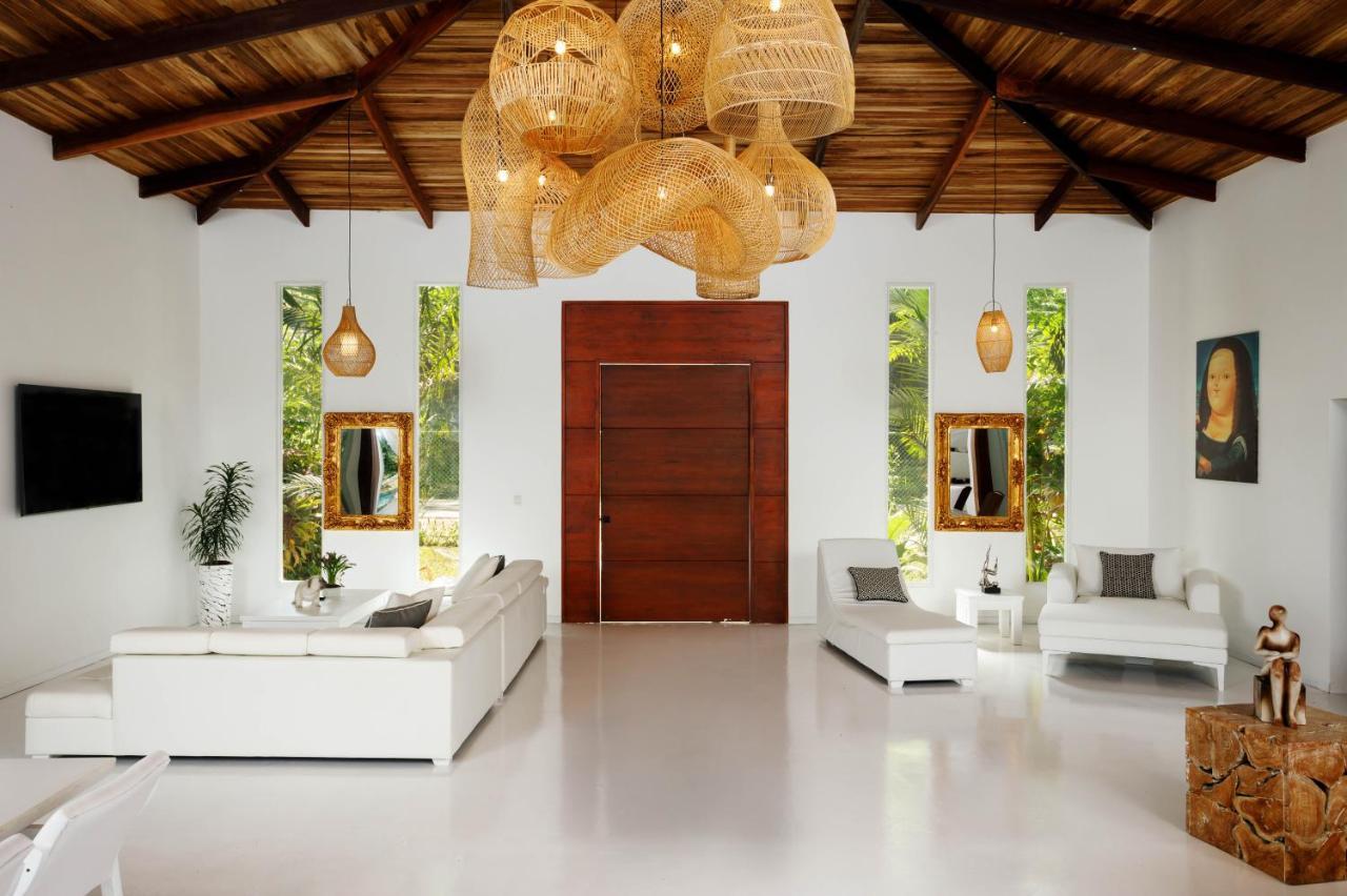 Gigi Brown Villa Frida Beachfront Puerto Viejo de Talamanca Ngoại thất bức ảnh