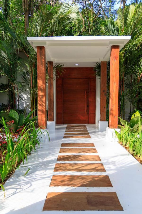 Gigi Brown Villa Frida Beachfront Puerto Viejo de Talamanca Ngoại thất bức ảnh